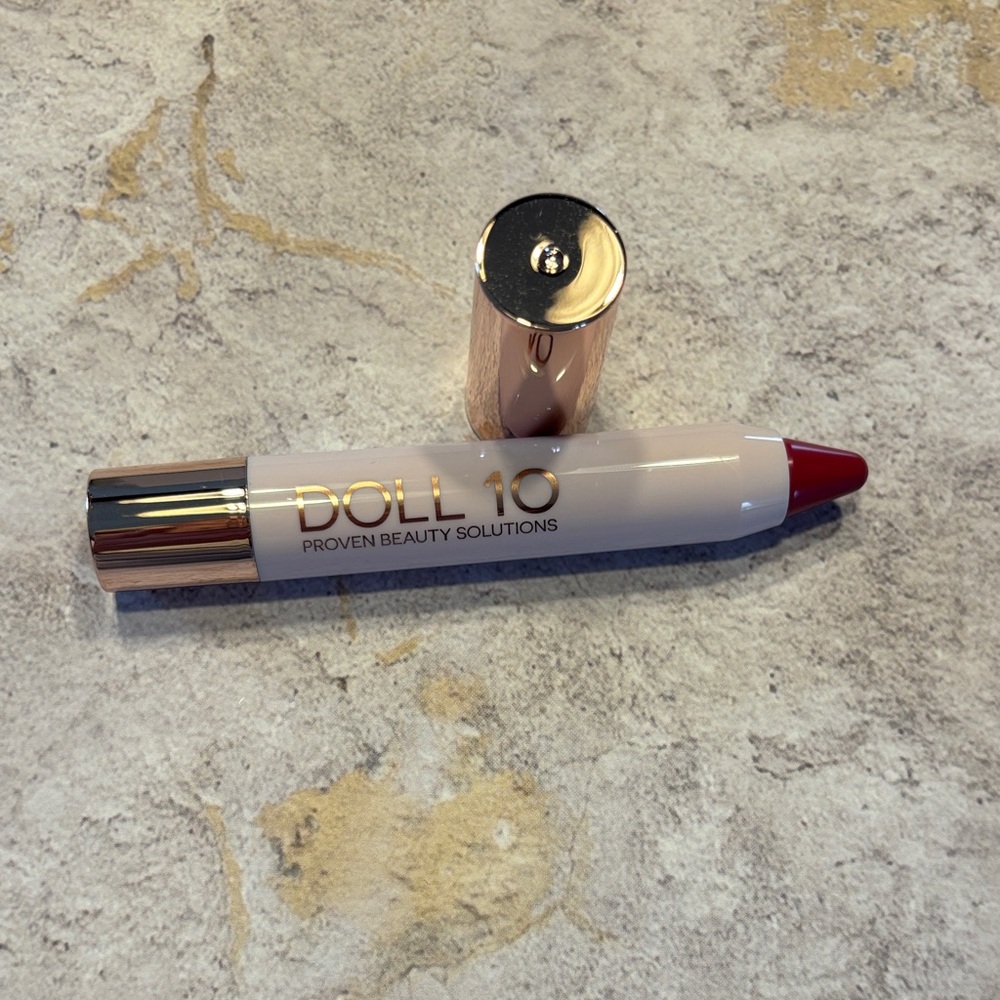 Doll 10 Lip Crayon Enjoy Life